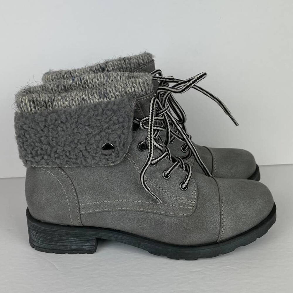 White Mountain Gray Sweater Cuff Short Boots Lace Up Faux Suede Size 6